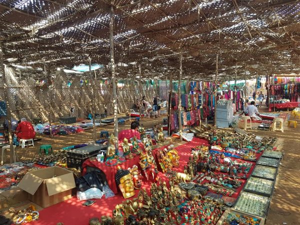 mercato delle pulci Anjuna Beach