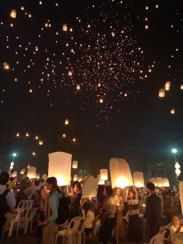 cielo festival lanterne Chiang Mai