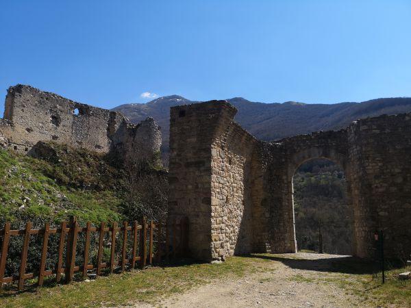 castello laviano salerno