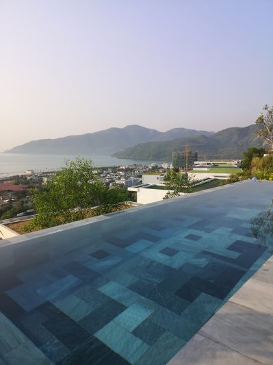 Infinity pool Nha Trang