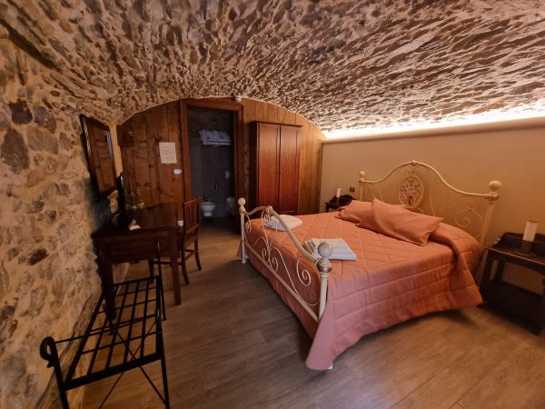 7 hotel unici dove dormire vicino Parma