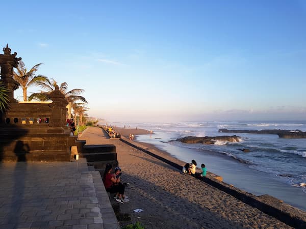 Cosa fare a Canggu e dintorni (sud di Bali) tra yoga, surf e vita notturna