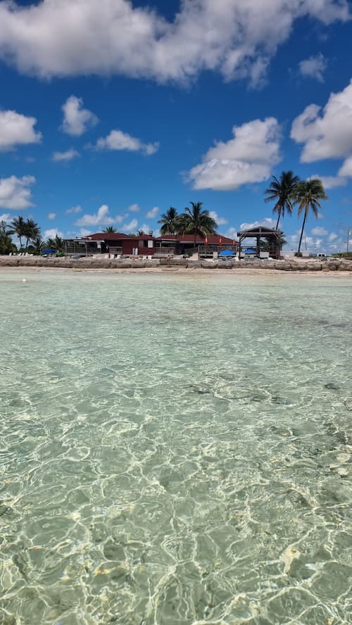 Paradise beach Grand Bahama